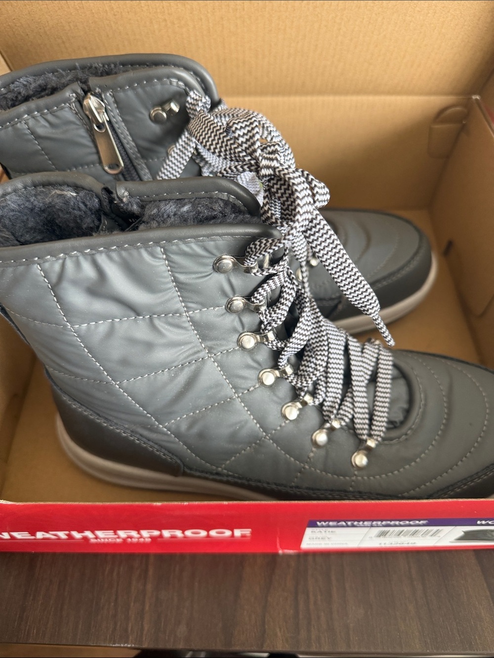 Quilted Gray Lace-Up Winter Boots with Faux Fur Lining